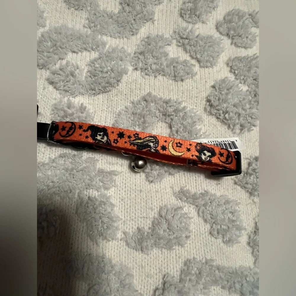 Disney Hocus Pocus Orange Cat Collar